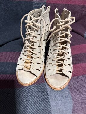Giani Bernini Beige Lace-Up Cutout Boots